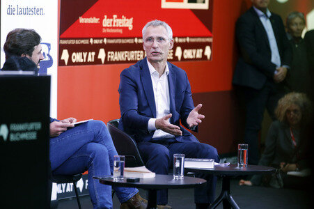 Jens Stoltenberg auf der Frankfurter Buchmesse 2025 in Frankfurt