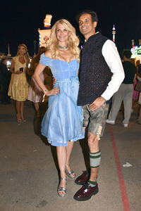 Almauftrieb beim Oktoberfest 2026 in München