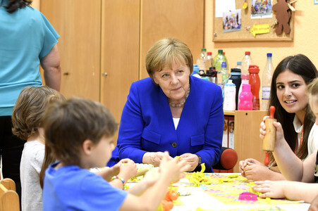 Angela Merkel besucht Caritas Zentrum in Köln