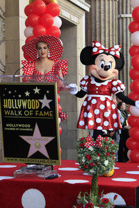 Minnie Mouse erhält einen Stern auf dem Hollywood Walk of Fame in Los Angeles