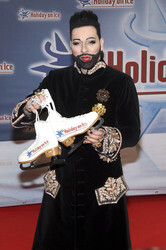 'Holiday on Ice - Platinum' Eisrevue Premiere, Berlin