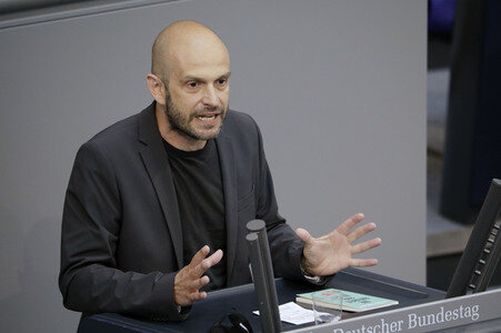 233. Sitzung des Deutschen Bundestages in Berlin