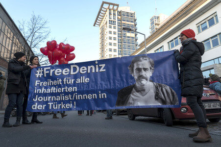 Autokorso für die Freilassung von Deniz Yücel in Berlin
