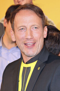 Filmpremiere 'Happy Burnout' in Hamburg