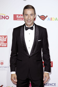Goldene Bild der Frau 2017 in Hamburg