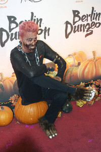 Halloween Party by Natascha Ochsenknecht im Berlin Dungeon