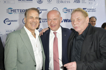 Offizielle Einweihung des Harald-Juhnke-Platzes in Berlin