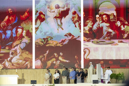 Papst Leo XIV. bei einer Gebetswache in Madrid