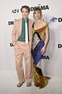 Filmpremiere 'Das Drama - Noch mal auf Anfang' in Los Angeles