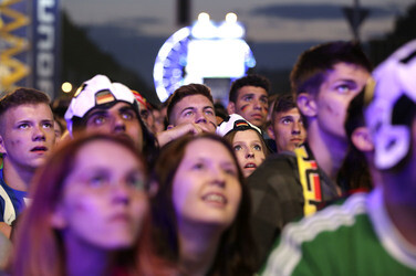 WM-Fanmeile beim Spiel Deutschland gegen Ghana, Berlin