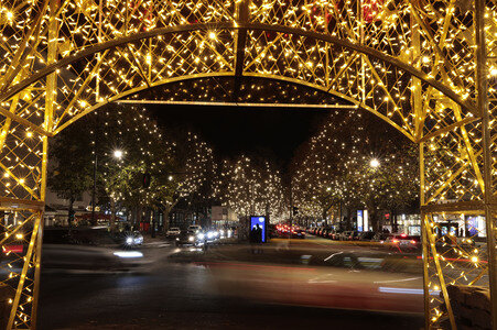 Weihnachtsbeleuchtung am Kudamm 2025 in Berlin
