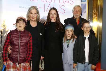Filmscreening 'Frau Winkler verlässt das Haus' in Berlin