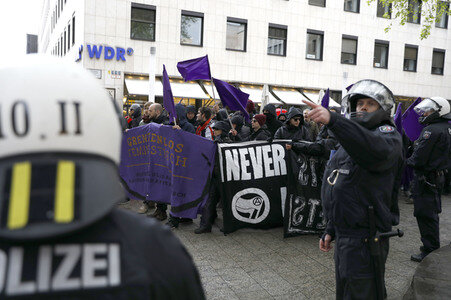 Demonstrationen gegen den AfD Bundesparteitag in Köln