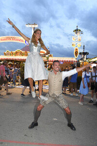 Almauftrieb beim Oktoberfest 2025 in München