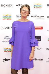 Goldene Bild der Frau 2025 in Hamburg