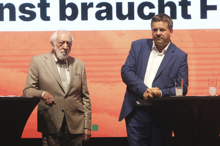 Gesprächsabend mit Dieter Hallervorden und Sven Schulze in Halle