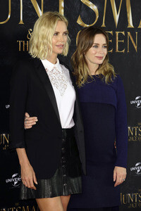 Photocall zu 'The Huntsman & the Ice Queen' in Hamburg