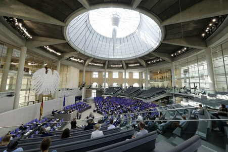 233. Sitzung des Deutschen Bundestages in Berlin