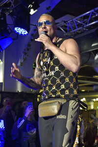 Dr. Sindsen Fashion Show 'Ikone' in Berlin