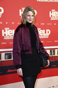 Filmpremiere 'Der Held vom Bahnhof Friedrichstraße' in Berlin