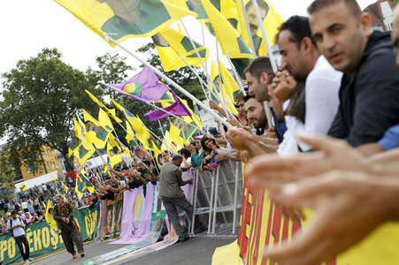 Kurden Großdemo in Köln
