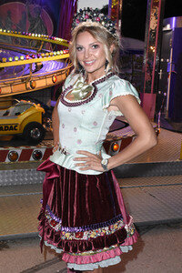 Almauftrieb in Käfers Wiesn-Schänke auf dem Oktoberfest 2018 in München