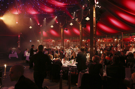 Premiere der Dinner-Show 'Cornelia Poletto Palazzo' in Hamburg