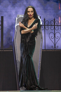 Theateraufführung 'The Addams Family, The Musical' in Madrid