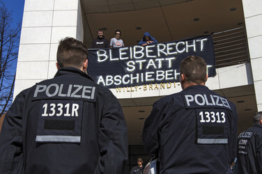 Aktivisten besetzen die Bundeszentrale der SPD, Berlin