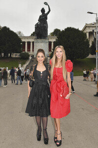 Regines Damenwiesn beim Oktoberfest 2025 in München