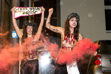 Femen Aktivistinnen stürmen das Bordell 'Artemis', Berlin
