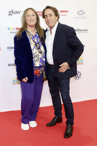 Goldene Bild der Frau 2025 in Hamburg