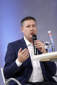 Joachim Llambi auf der Beauty Messe in Düsseldorf