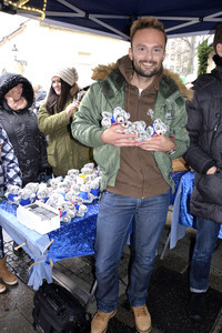 Teddybären Charity Verkauf der 'Sturm der Liebe' Stars in München