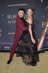 Weltpremiere der 'Blinded by Delight' Grand Show 2025 in Berlin