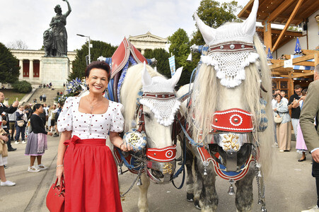 Regines Damenwiesn beim Oktoberfest 2026 in München