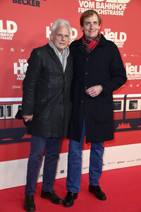 Filmpremiere 'Der Held vom Bahnhof Friedrichstraße' in Berlin