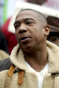 Protestaktion mit Ja Rule gegen die NYCHA in New York