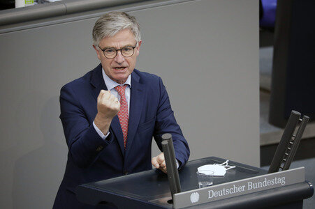 233. Sitzung des Deutschen Bundestages in Berlin