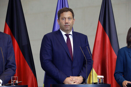 Treffen des Bundeskanzlers mit Vertretern der Automobilindustrie in Berlin