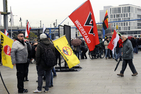 'Merkel muss weg' Demo in Berlin