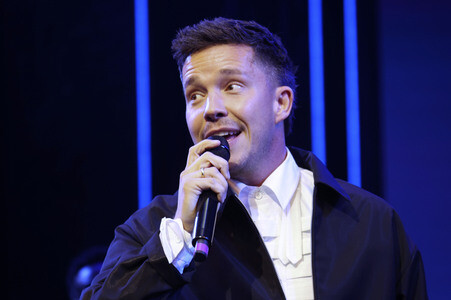 Nico Santos besucht 'MJ - Das Michael Jackson Musical' in Hamburg