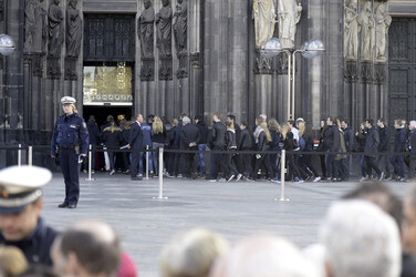 Zentrale Trauerfeier für die Opfer des Germanwings-Absturzes im Kölner Dom