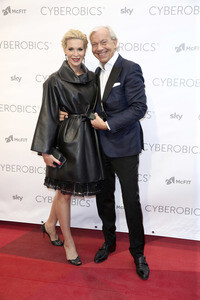 Pre-Opening der World of Cyberobics in Berlin