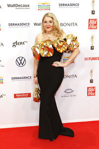 Goldene Bild der Frau 2025 in Hamburg