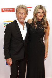 Goldene Bild der Frau 2025 in Hamburg