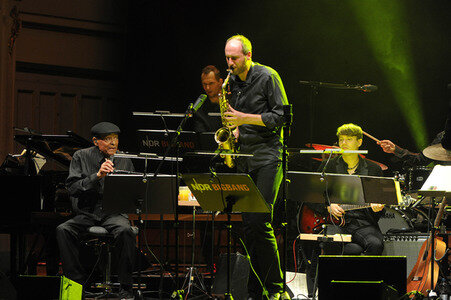 Konzert von Al Jarreau und der NDR Bigband in Hamburg