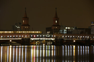 Lichtmauer aus Ballons, Berlin
