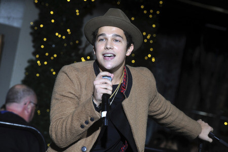 Austin Mahone live in New York