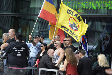 'Merkel muss weg' Demo in Berlin